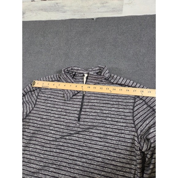 Lululemon Black/Gray Striped Women's M / LG Pullover With Offset Zipper - Picture 7 of 8